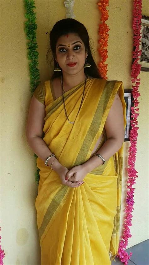 Desi indian bhabhi in saari photos